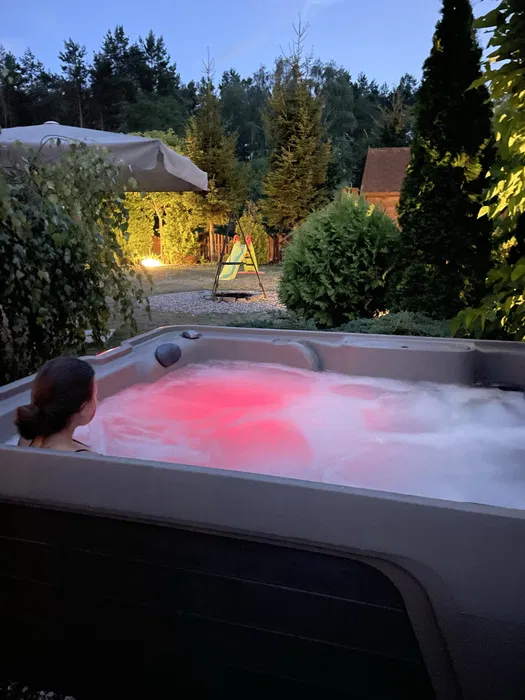 Jacuzzi, domek nad jeziorem, mazury, sauna, Jeziorak, Siemiany
